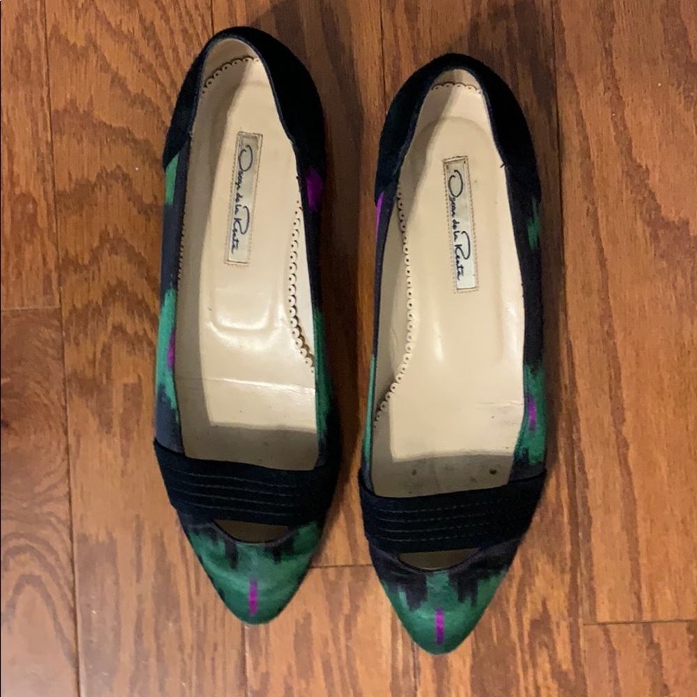 Oscar de la Renata Flats